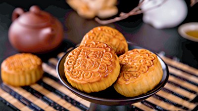 幸せな中秋節、満月をすべての人に祝福してください。